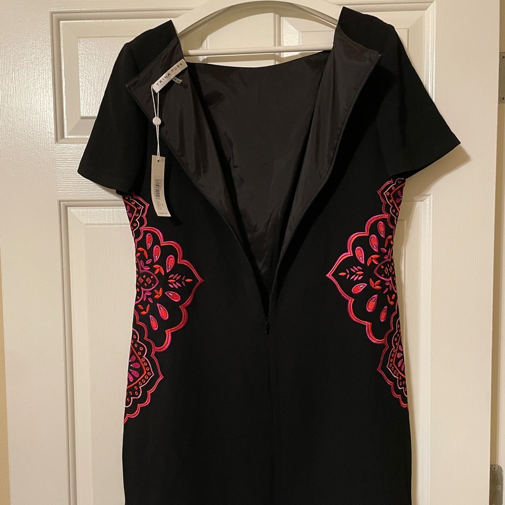 Trina Turk Floral Embroidered Sheath Dress Size 12 - Picture 10 of 13
